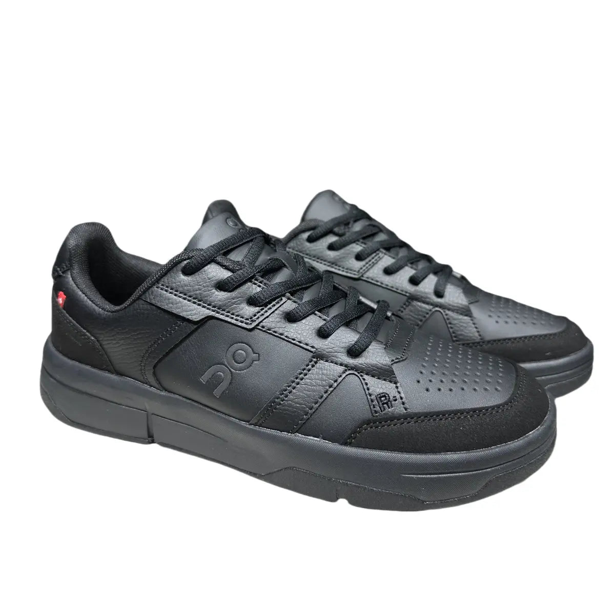 On THE ROGER Clubhouse 3 Women's All Black
