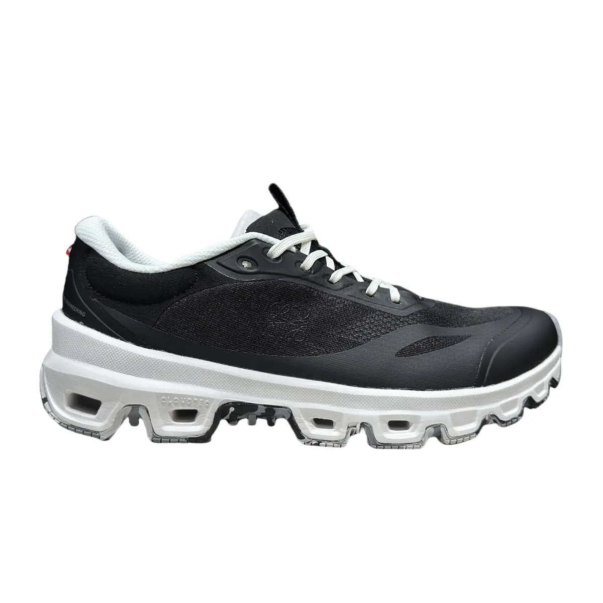 On Cloudventure LOEWE 2 Women's Black/White