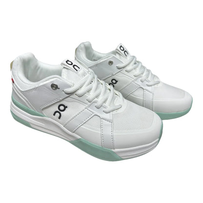 On THE ROGER Clubhouse Pro  Women's Lima White