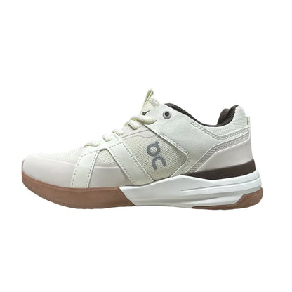 On THE ROGER Clubhouse Pro  Women's Swiss White