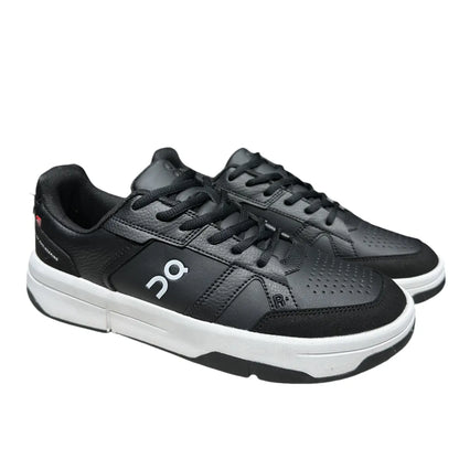 On THE ROGER Clubhouse 3 Men's Black/White