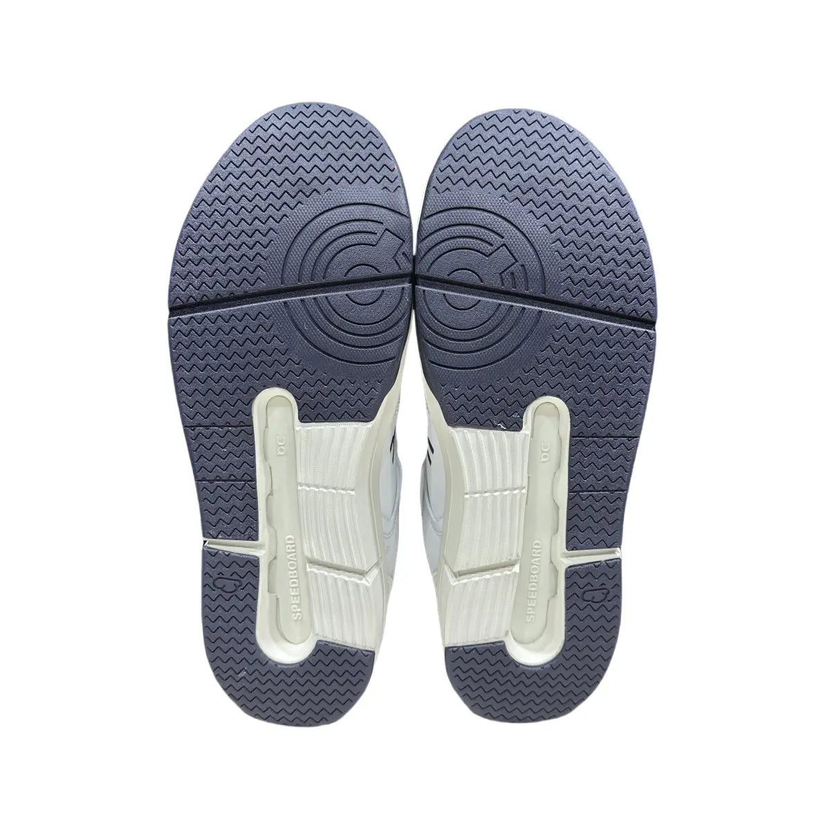On THE ROGER Clubhouse 3 Women's White/Ice