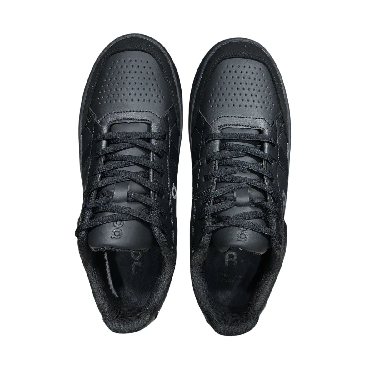 On THE ROGER Clubhouse 3 Women's All Black