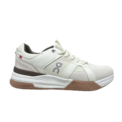 On THE ROGER Clubhouse Pro  Men's Swiss White