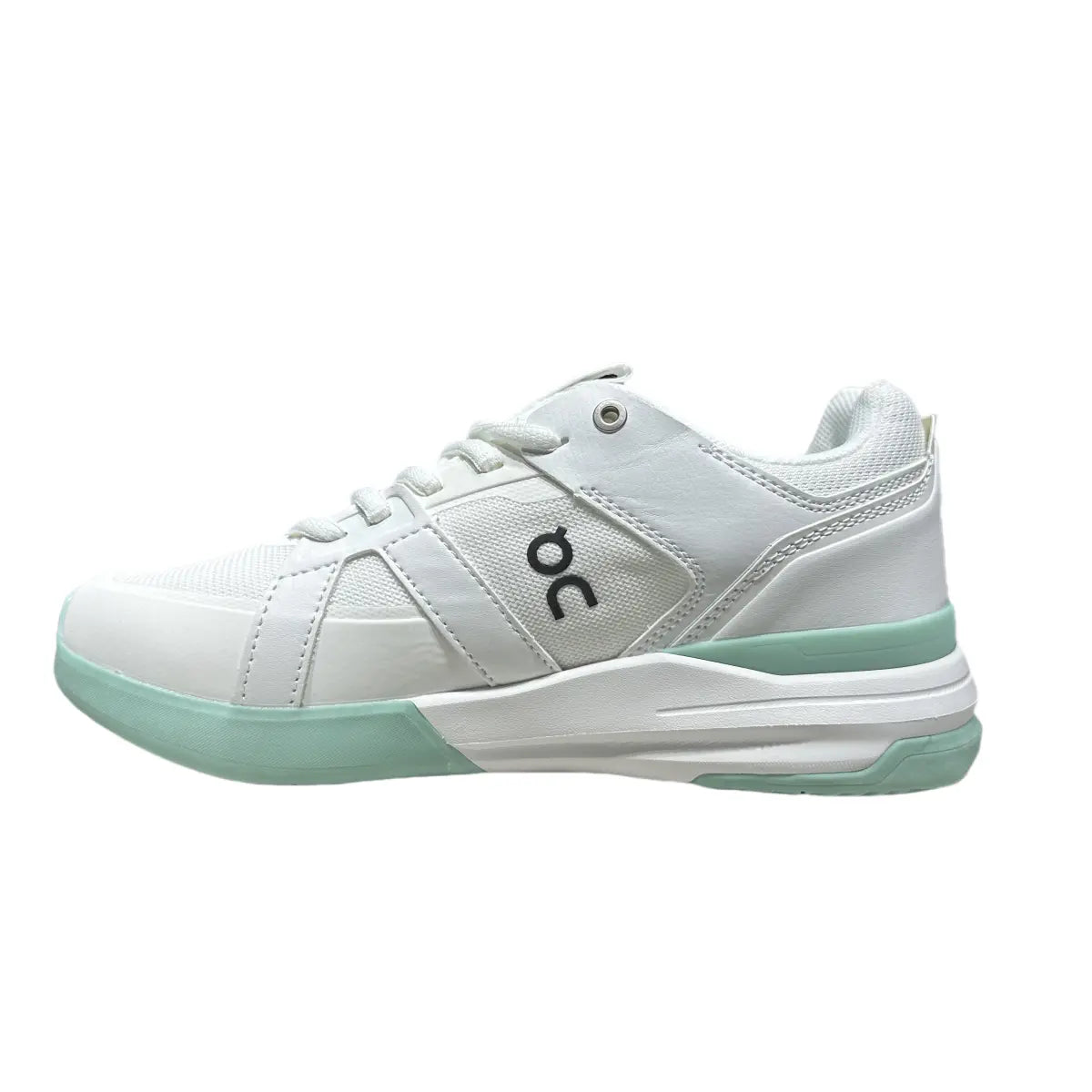 On THE ROGER Clubhouse Pro  Women's Lima White